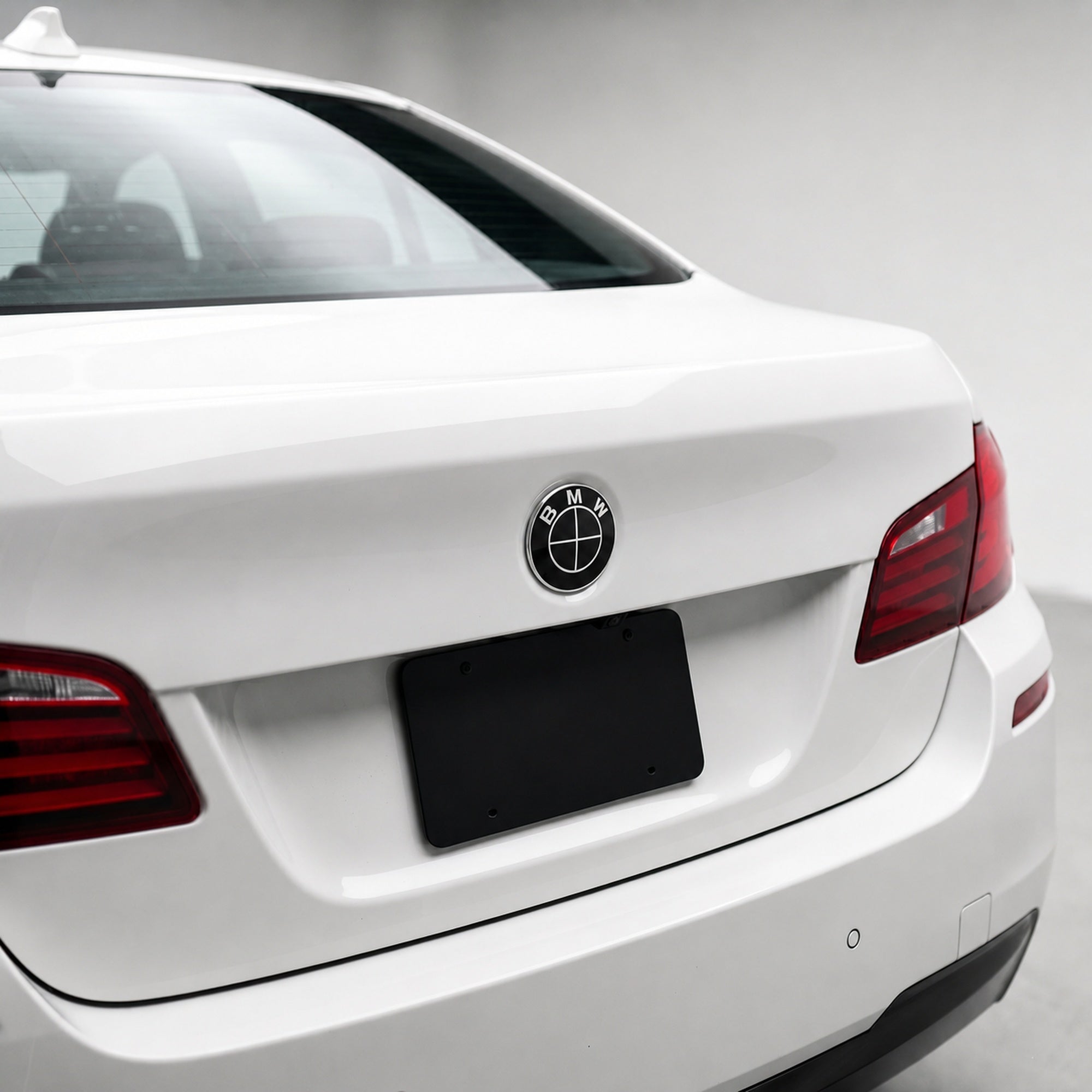 Emblema BMW 82mm 2 gauri