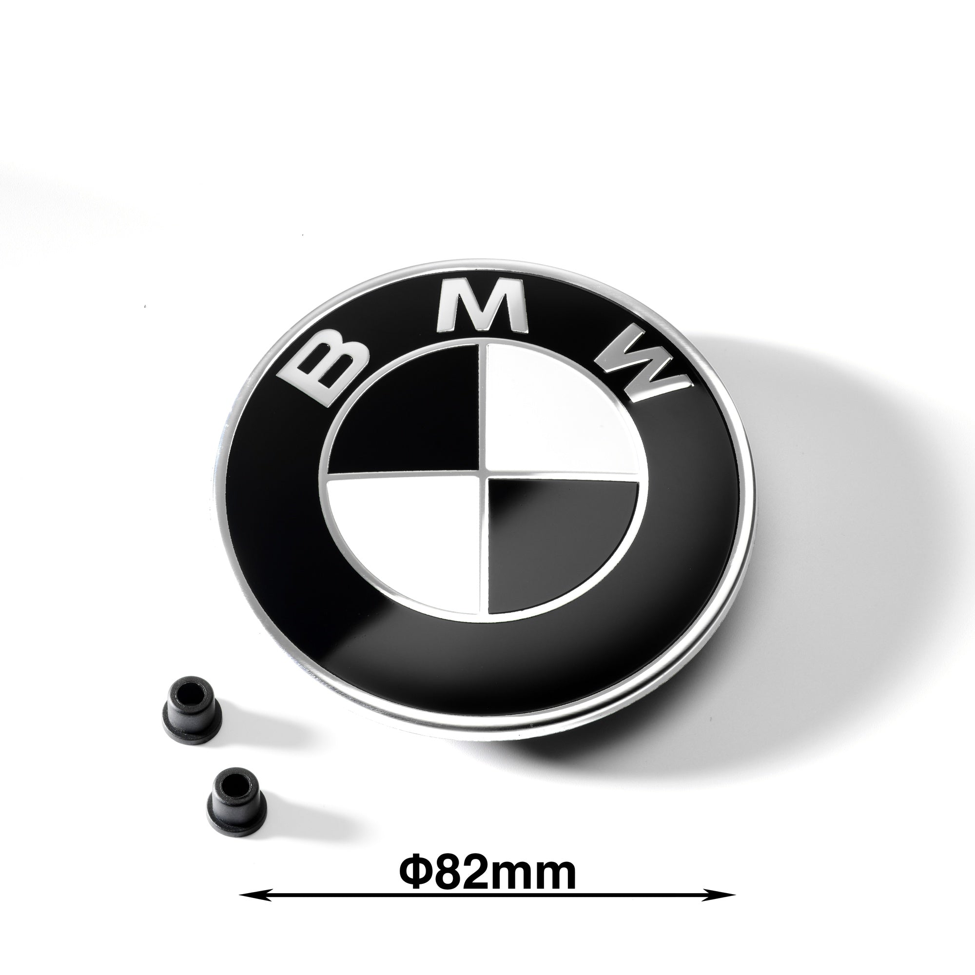 Set embleme BMW fata + spate 82mm 2 pini + 74mm 2 pini