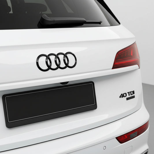 Emblemă Audi 40 TDI pentru portbagaj / haion, Negru Lucios