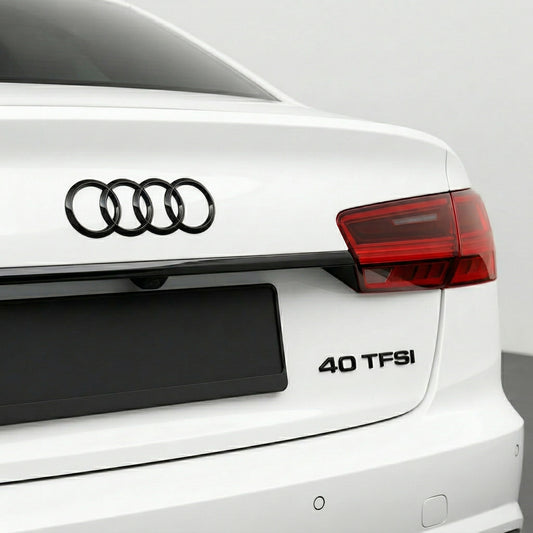 Emblemă Audi 40 TFSI pentru portbagaj / haion, Negru Lucios