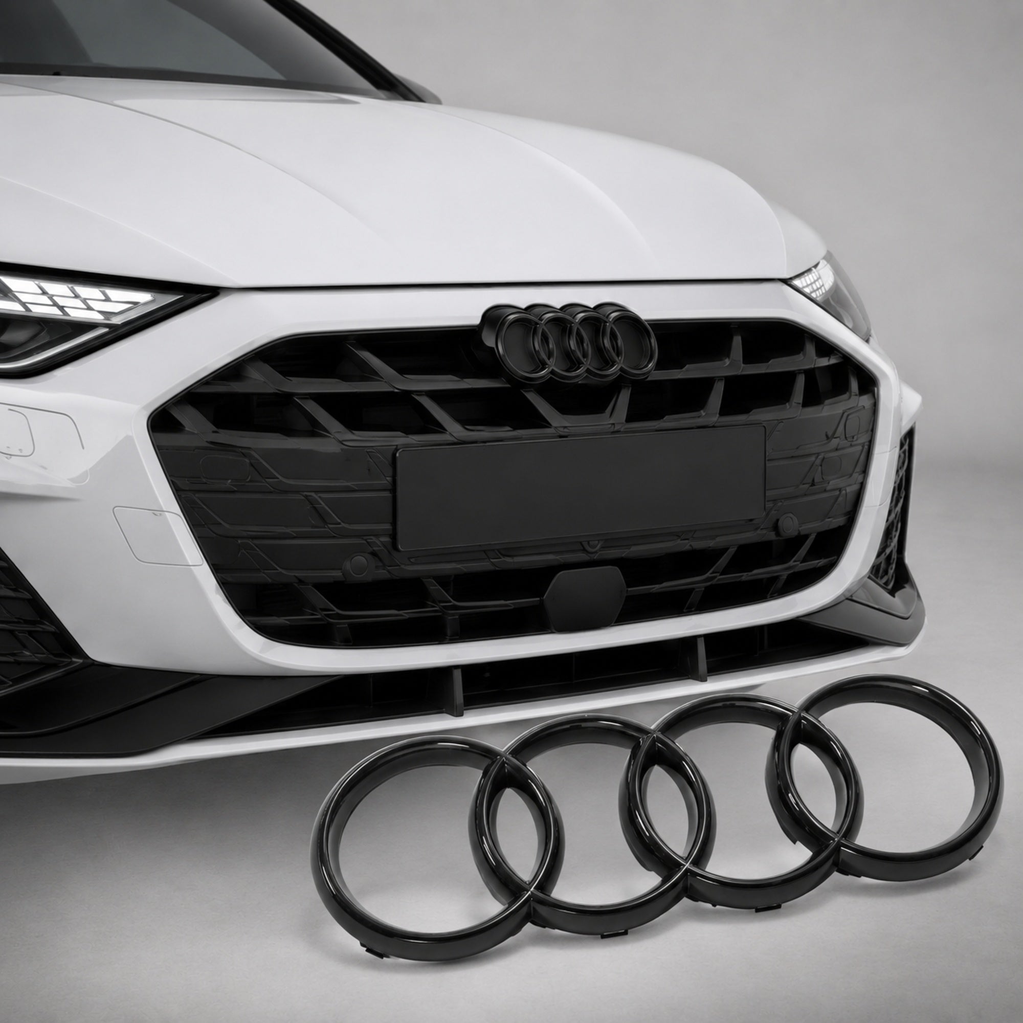 Set embleme Audi A3 8Y Pre-Facelift, A4 B9 Facelift, 249+202 mm, Negru Lucios