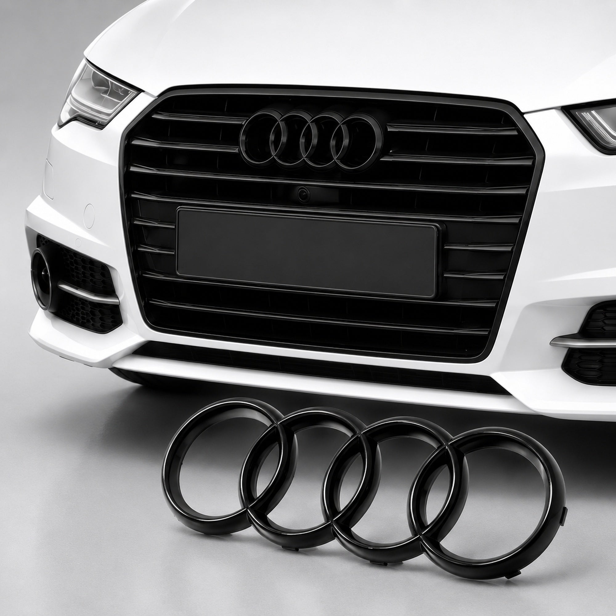 Set embleme Audi A6 C7, Q2 GA, Q3 8U/F3, Q5 8R/FY, Q8, 285+202 mm, Negru Lucios