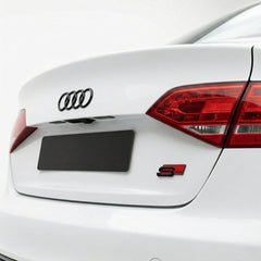 Emblemă metalică Audi S line pentru portbagaj / haion, Roșu