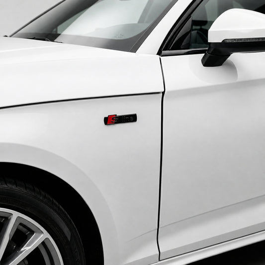 Set 2 embleme Audi S line pentru aripi / uși, Negru Lucios