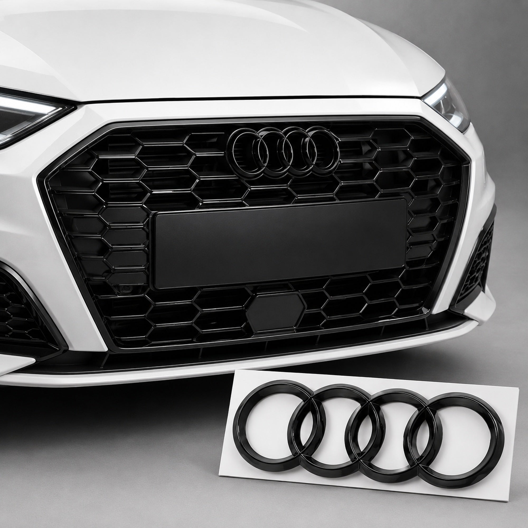 Set embleme Audi A3 8Y Pre-Facelift, A4 B9 Facelift, 249+202 mm, Negru Lucios