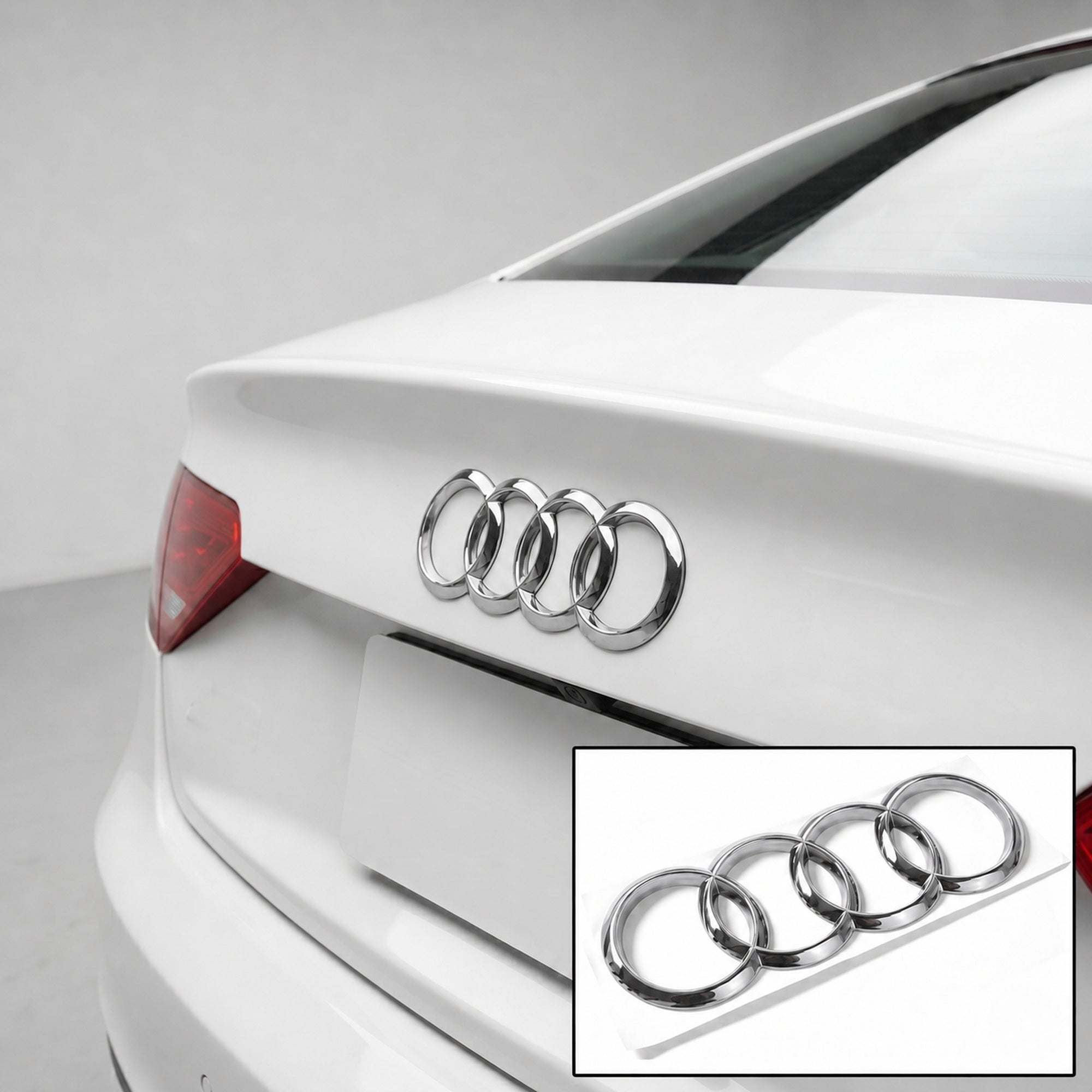 Emblema spate Audi curbata 192mm