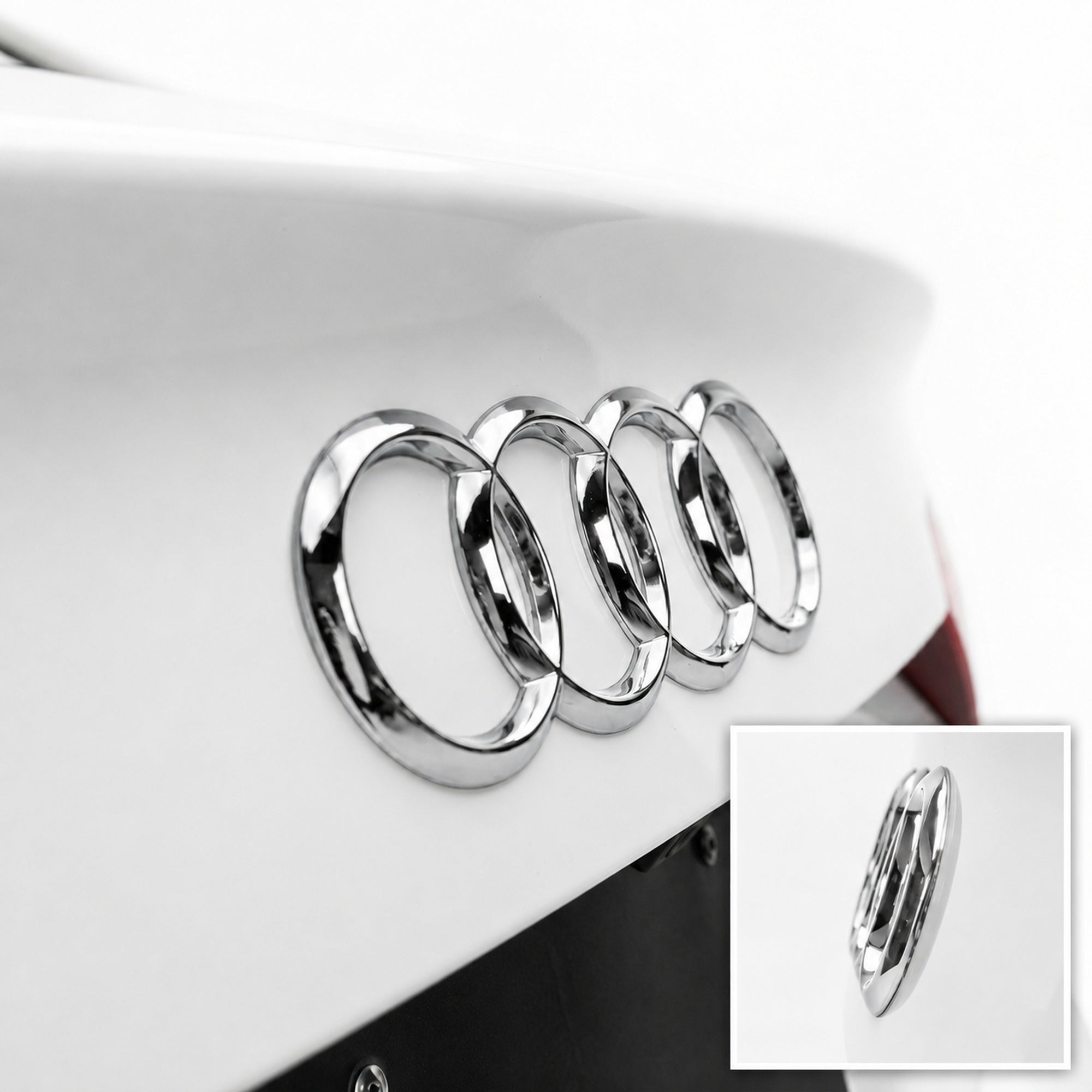 Emblema spate Audi curbata 192mm